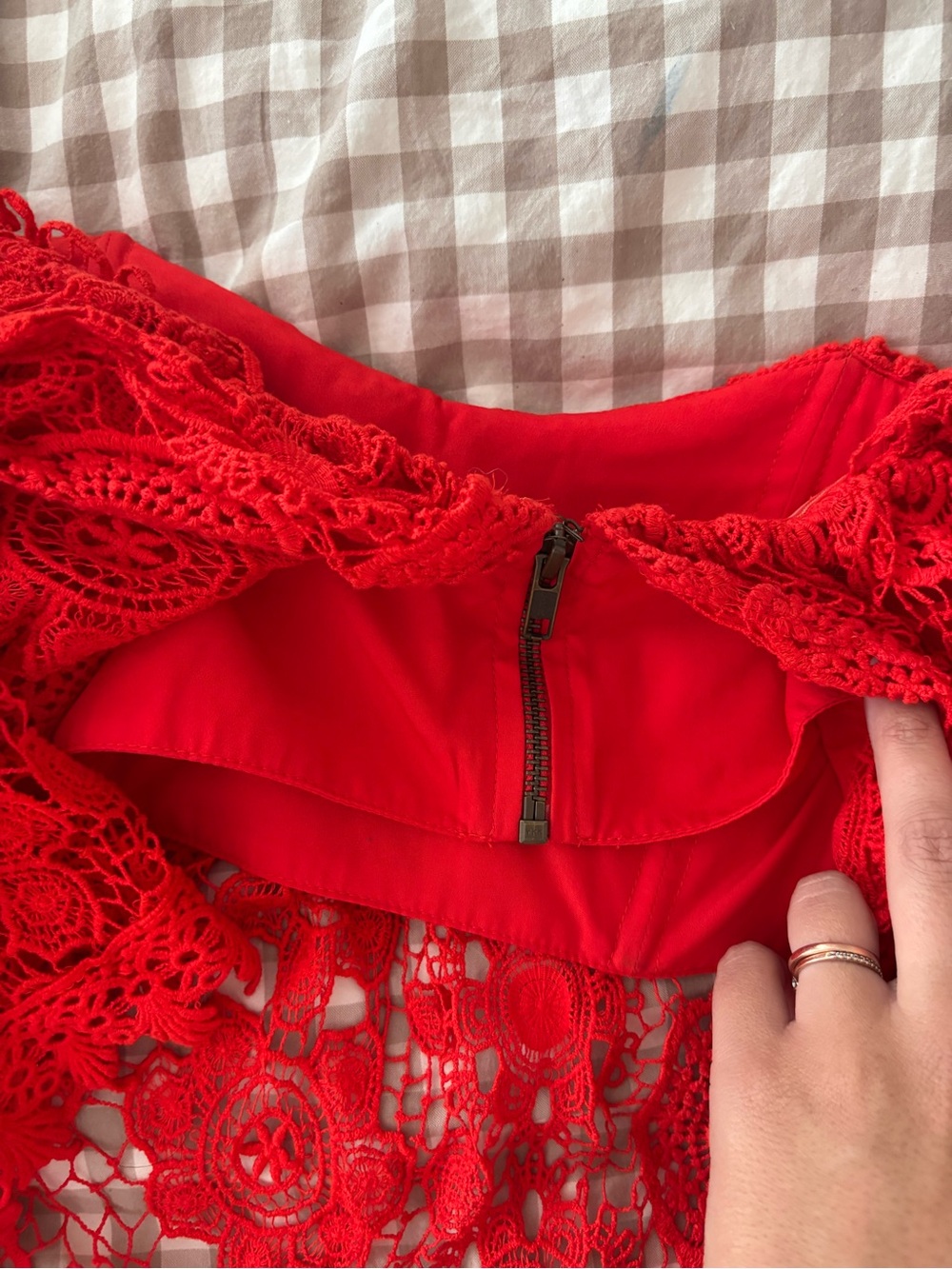Tularosa | Amelia cropped red lace top - Picture 7 of 8